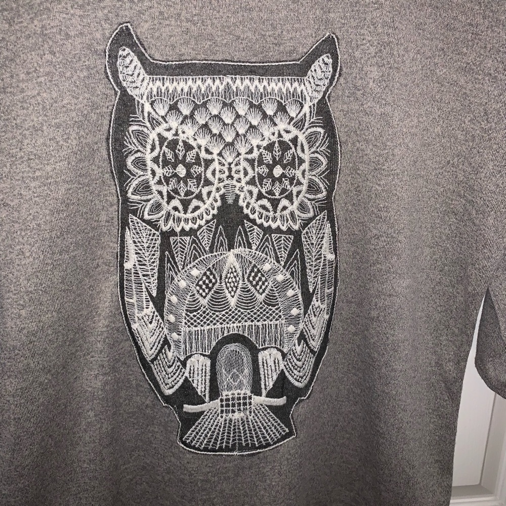 Never worn owl sweater with 3/4 sleeves